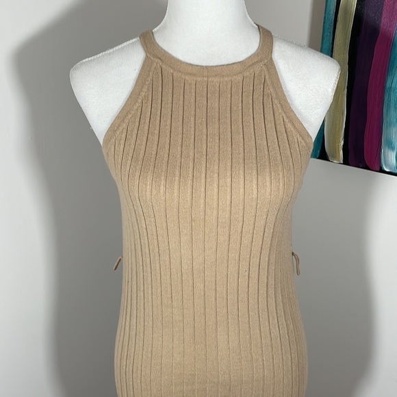🤩3 for $30 Bundle Deal🤩
Forever 21 halter ribbed woven sweater dress - Picture 2 of 7